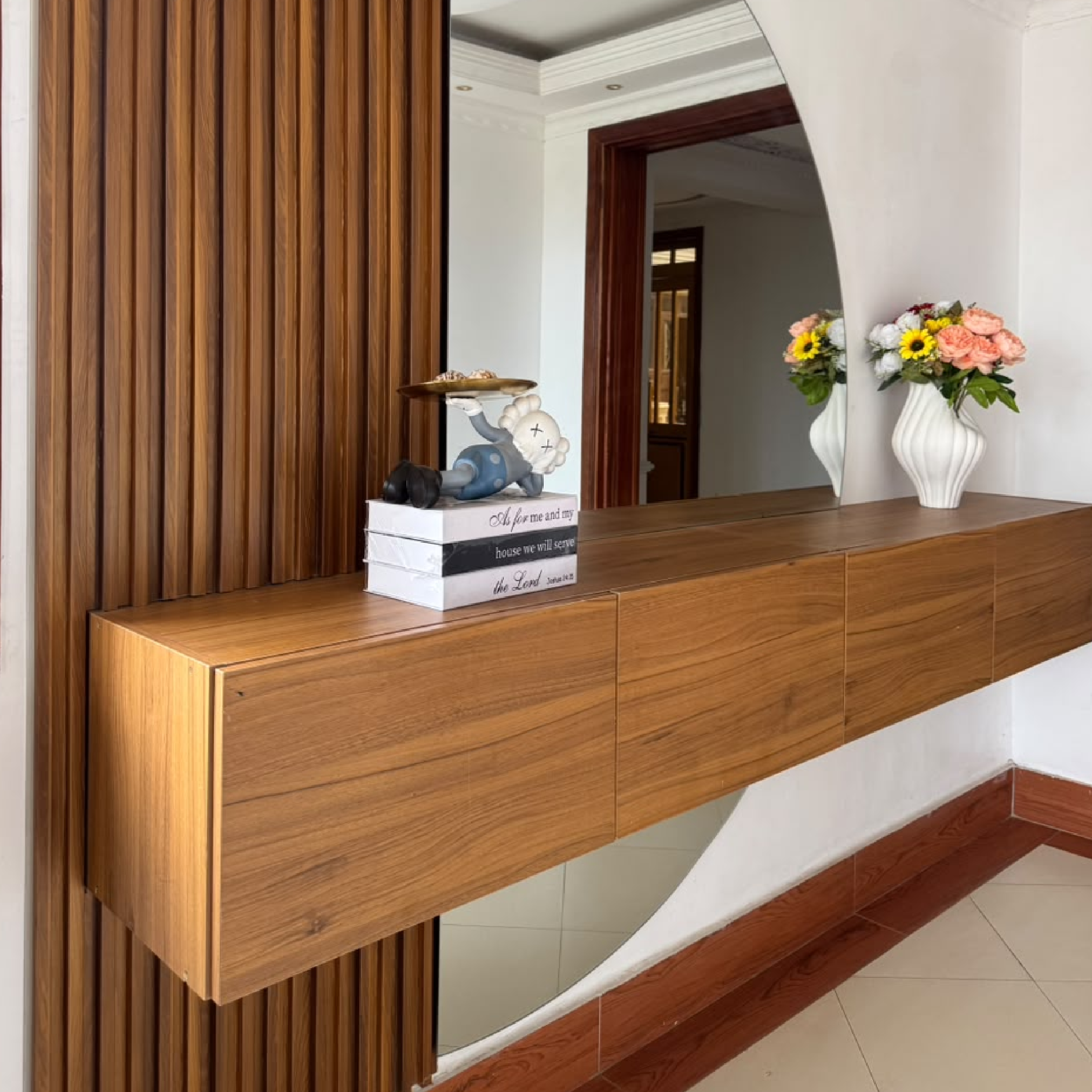 Portfolios 1 Console Unit Utawala | Custom Entrance Console Unit & Feature Wall